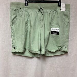 Women’s pastel green Bermuda shorts 3X comfee flex waist adjustable roll ups